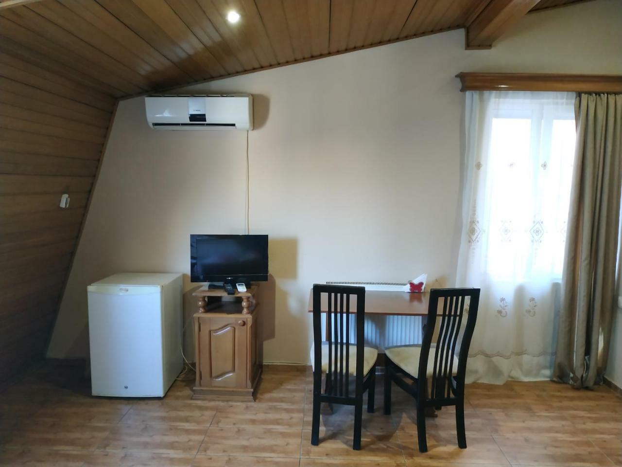 Hotel Ni&La Batumi Værelse billede